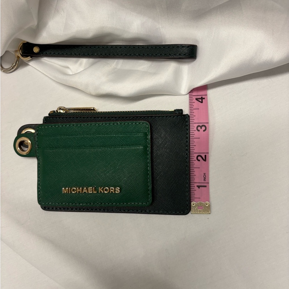 Michael Kors Giftables Small Wallet Card Case Duo in Green Leather - Picture 8 of 12